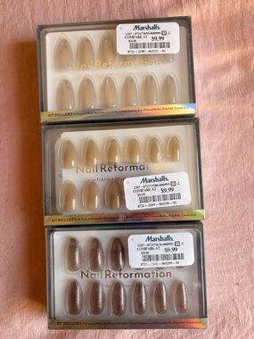 Reformation Press-On Nails – Almond Sets